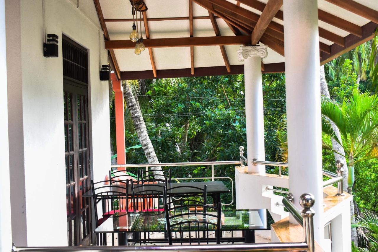 Myr-O Homestay Kombichankulama Exterior foto